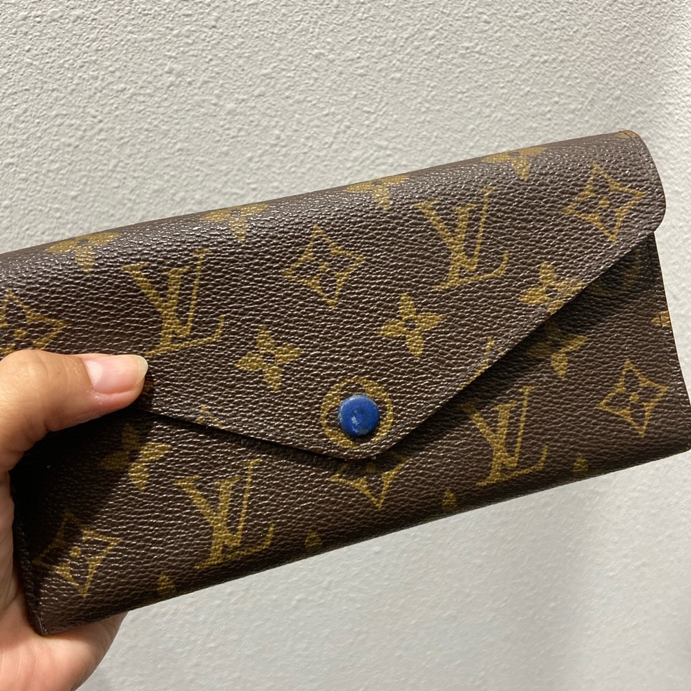 Louis Vuitton monogram wallet rare blue color